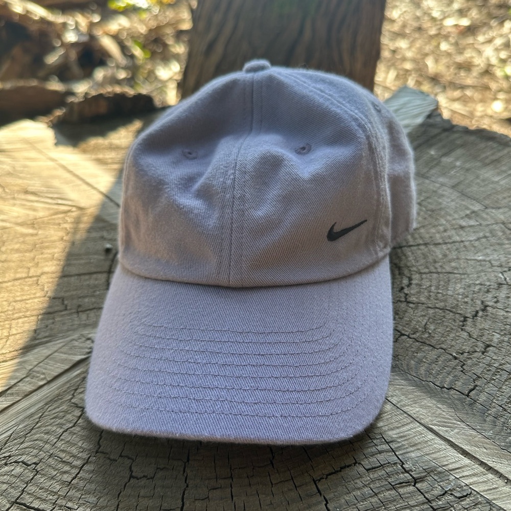 Embroidered Nike Swoosh Women’s Hat